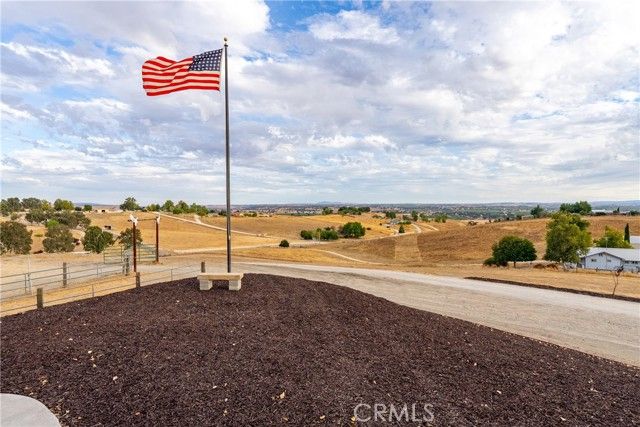 2245 Rancho Lomas Way, San Miguel, CA 93451