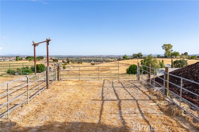 2245 Rancho Lomas Way, San Miguel, CA 93451