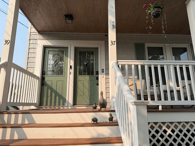 37 Reserve 1, Malden, MA 02148