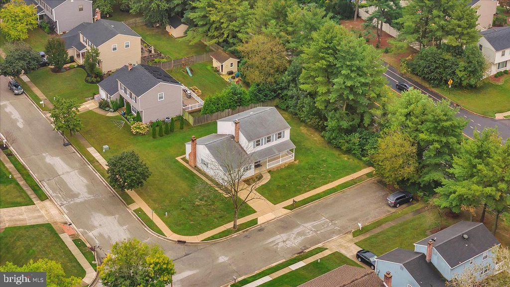 35 EUSTON RD W, Marlton, NJ 08053