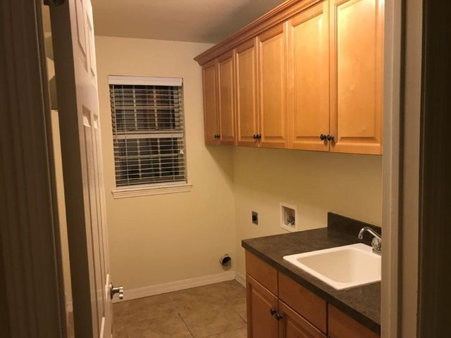 2507 S Greensway Road, Rogers, AR 72758