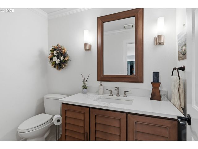 625 VICTORIA Pl, West Linn, OR 97068