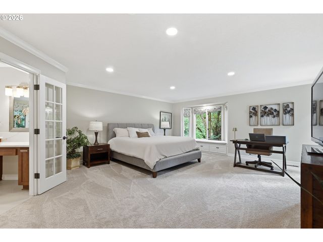 625 VICTORIA Pl, West Linn, OR 97068