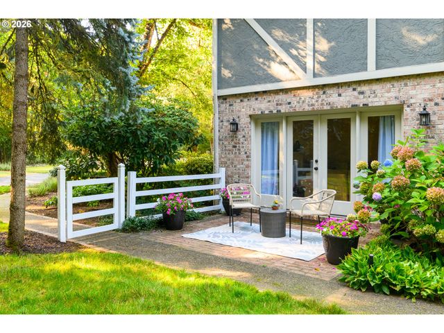 625 VICTORIA Pl, West Linn, OR 97068