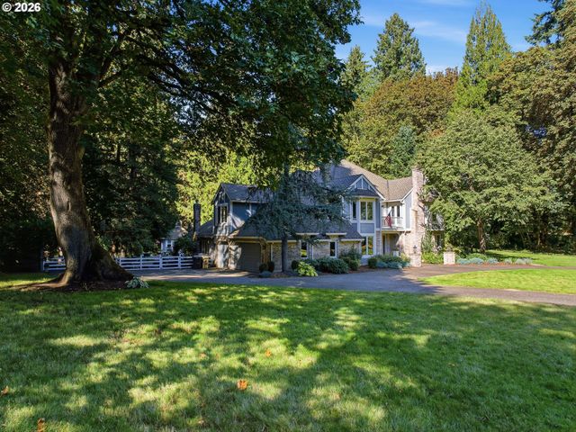 625 VICTORIA Pl, West Linn, OR 97068