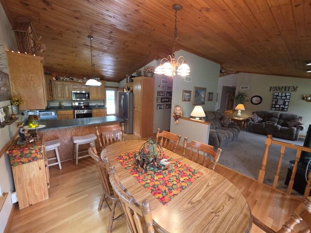 334 Belvedere W, Colgate, WI 53017