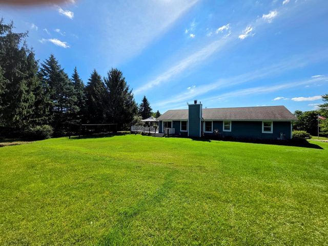 334 Belvedere W, Colgate, WI 53017