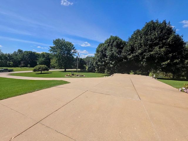 334 Belvedere W, Colgate, WI 53017