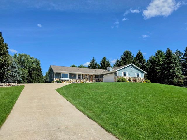 334 Belvedere W, Colgate, WI 53017