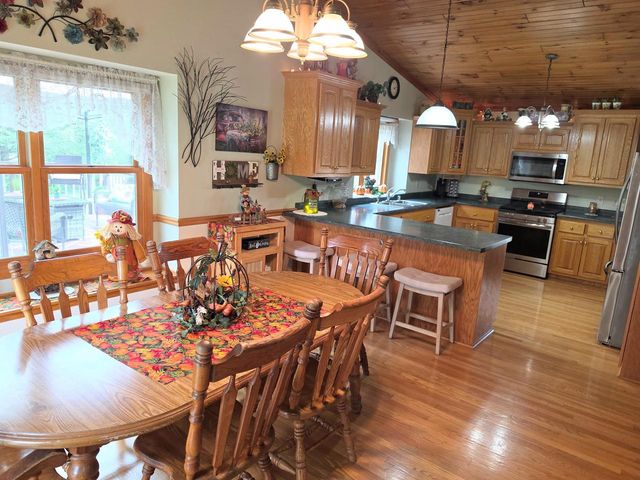334 Belvedere W, Colgate, WI 53017