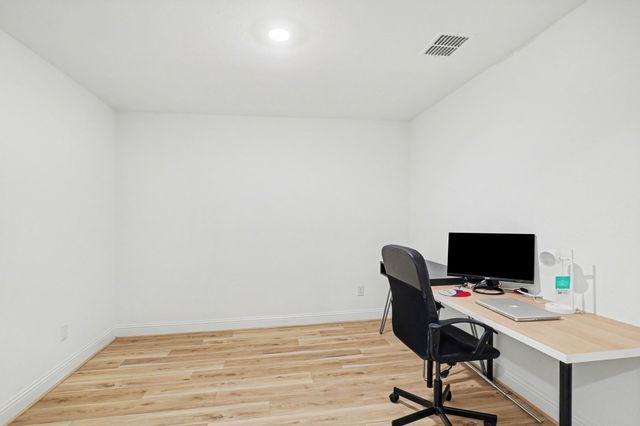 213 Settlers Way, Euless, TX 76040