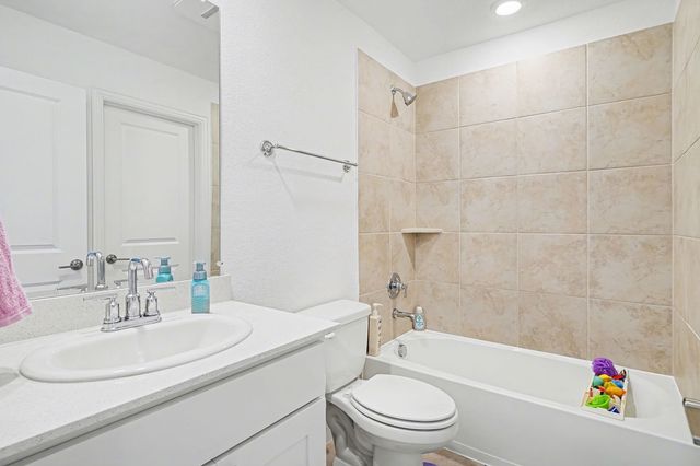 213 Settlers Way, Euless, TX 76040