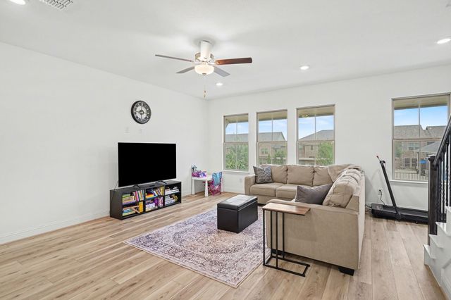 213 Settlers Way, Euless, TX 76040