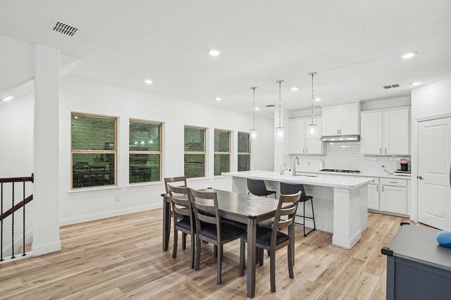 213 Settlers Way, Euless, TX 76040