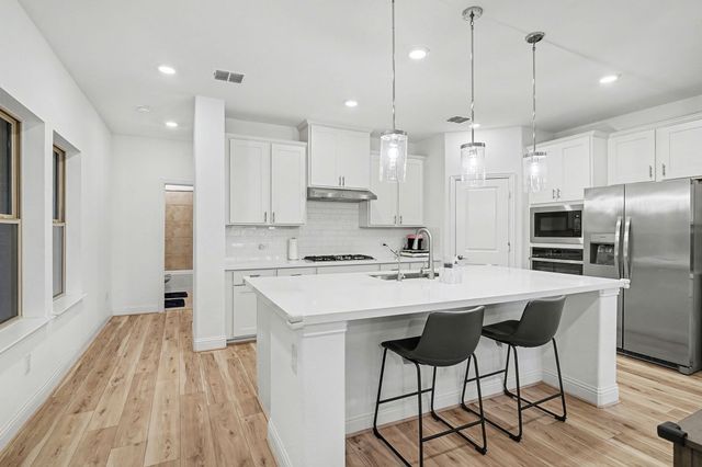 213 Settlers Way, Euless, TX 76040