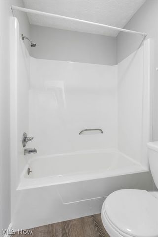 1222 W Maple Street, North Canton, OH 44720