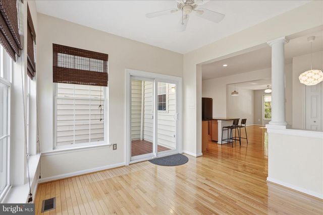 4648 DEERWATCH DR, Chantilly, VA 20151