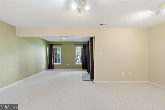 4648 DEERWATCH DR, Chantilly, VA 20151