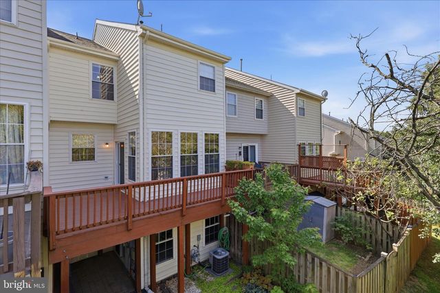 4648 DEERWATCH DR, Chantilly, VA 20151