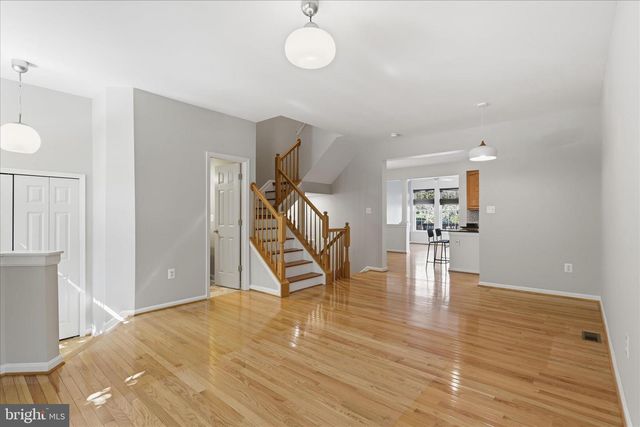 4648 DEERWATCH DR, Chantilly, VA 20151