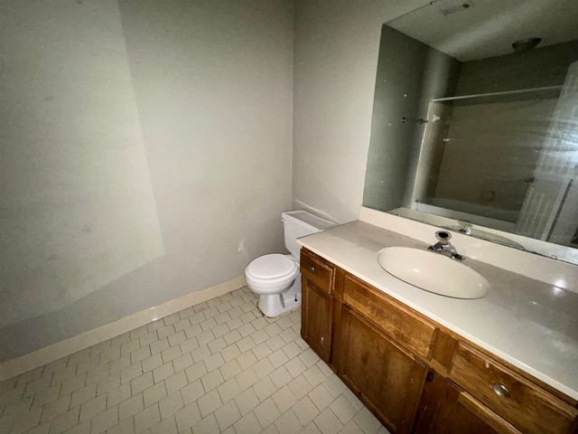 3004 HUNTINGTON TRAIL DR, Memphis, TN 38115