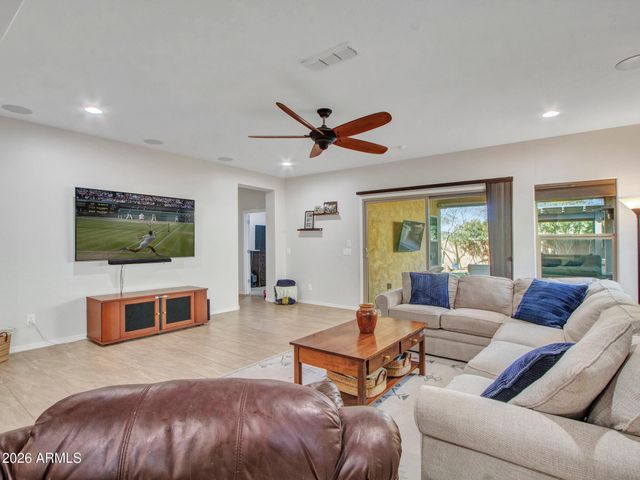 33044 N 26TH Lane, Phoenix, AZ 85085