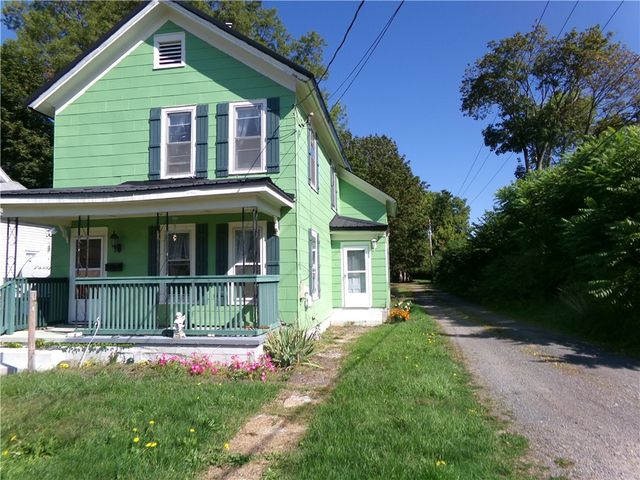 6 Depew Ave, Lyons, NY 14489
