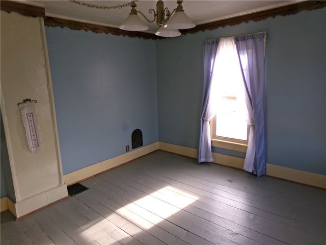 6 Depew Ave, Lyons, NY 14489