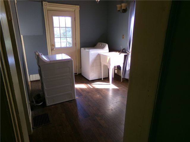 6 Depew Ave, Lyons, NY 14489