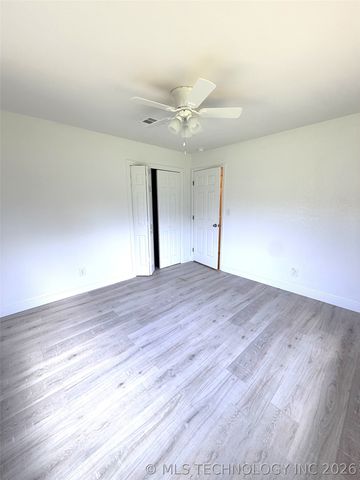 1312 Hillcrest Drive, Henryetta, OK 74437