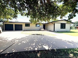 1312 Hillcrest Drive, Henryetta, OK 74437