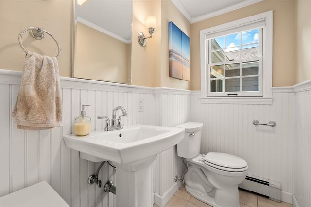 35 Marlyn Road, Medfield, MA 02052