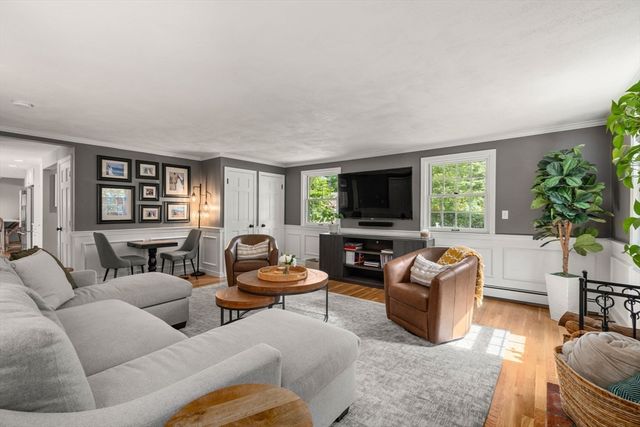 35 Marlyn Road, Medfield, MA 02052