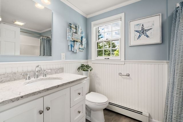 35 Marlyn Road, Medfield, MA 02052