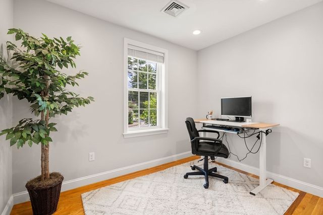 35 Marlyn Road, Medfield, MA 02052