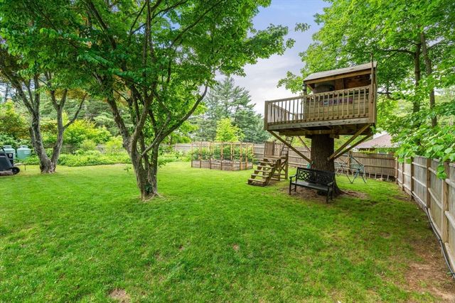 35 Marlyn Road, Medfield, MA 02052