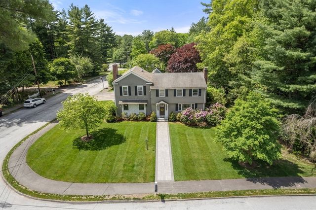 35 Marlyn Road, Medfield, MA 02052