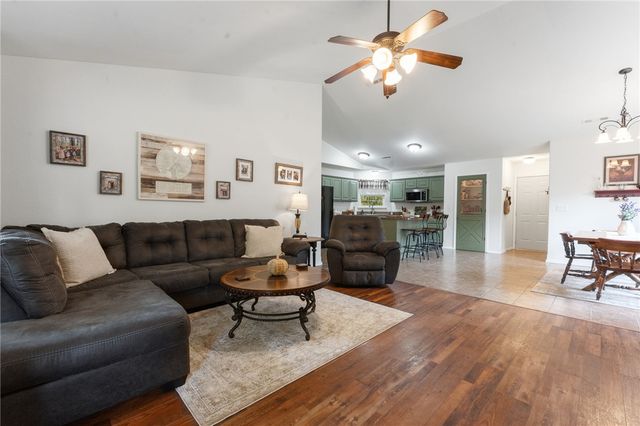 7 Blythe Circle, Bella Vista, AR 72714