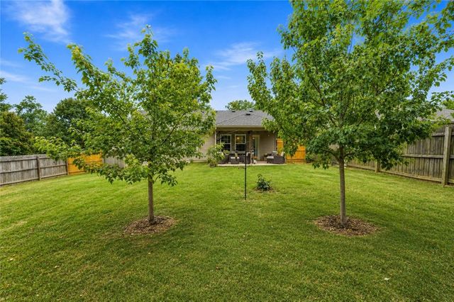 7 Blythe Circle, Bella Vista, AR 72714