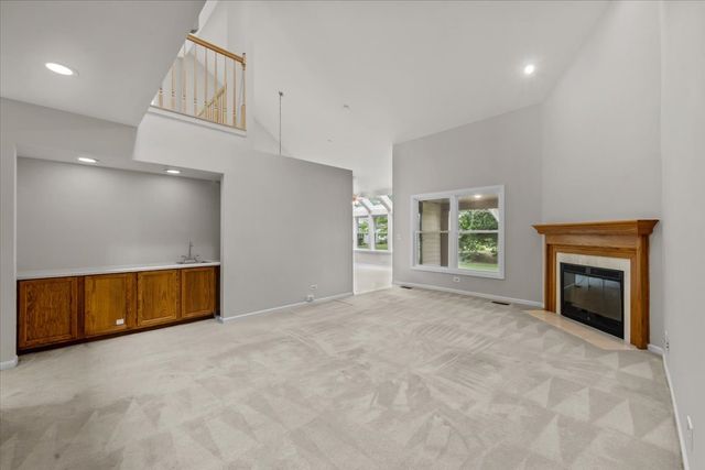 352 Satinwood Court N, Buffalo Grove, IL 60089