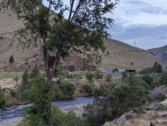 The Confluence Salmon River Road, Riggins, ID 83549