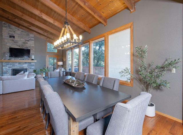 22125 Miller Ridge Road, Los Gatos, CA 95033