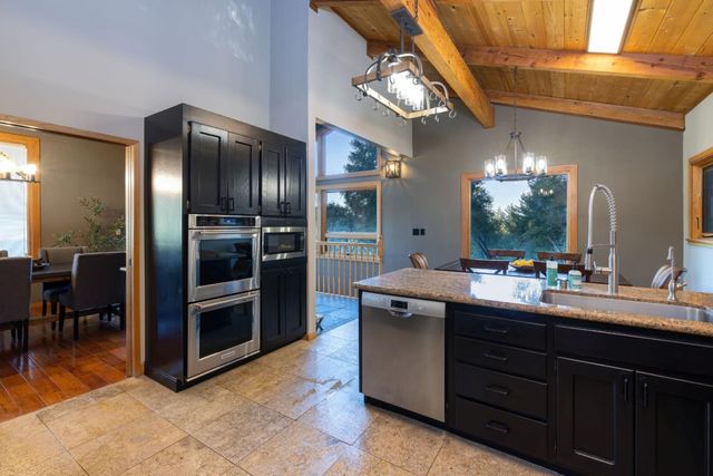 22125 Miller Ridge Road, Los Gatos, CA 95033