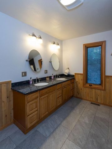 22125 Miller Ridge Road, Los Gatos, CA 95033