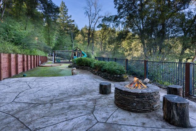 22125 Miller Ridge Road, Los Gatos, CA 95033