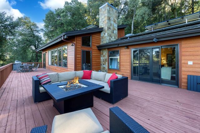 22125 Miller Ridge Road, Los Gatos, CA 95033