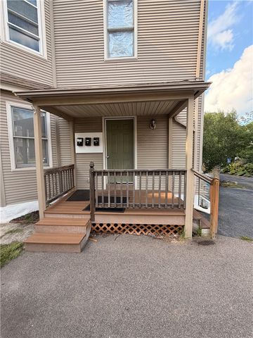 1014 Park Avenue 2, Woonsocket, RI 02895