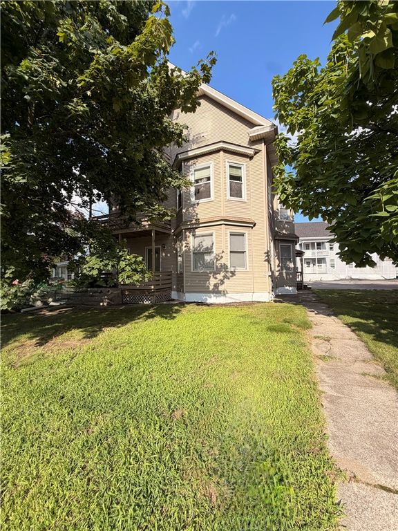 1014 Park Avenue 2, Woonsocket, RI 02895
