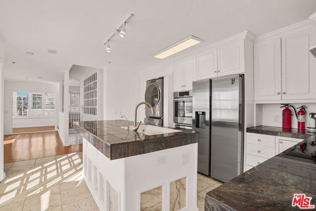 25 Arcadia Terrace PH, Santa Monica, CA 90401