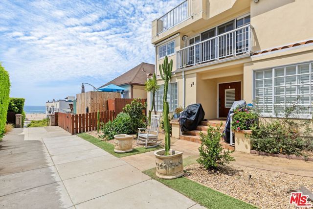 25 Arcadia Terrace PH, Santa Monica, CA 90401